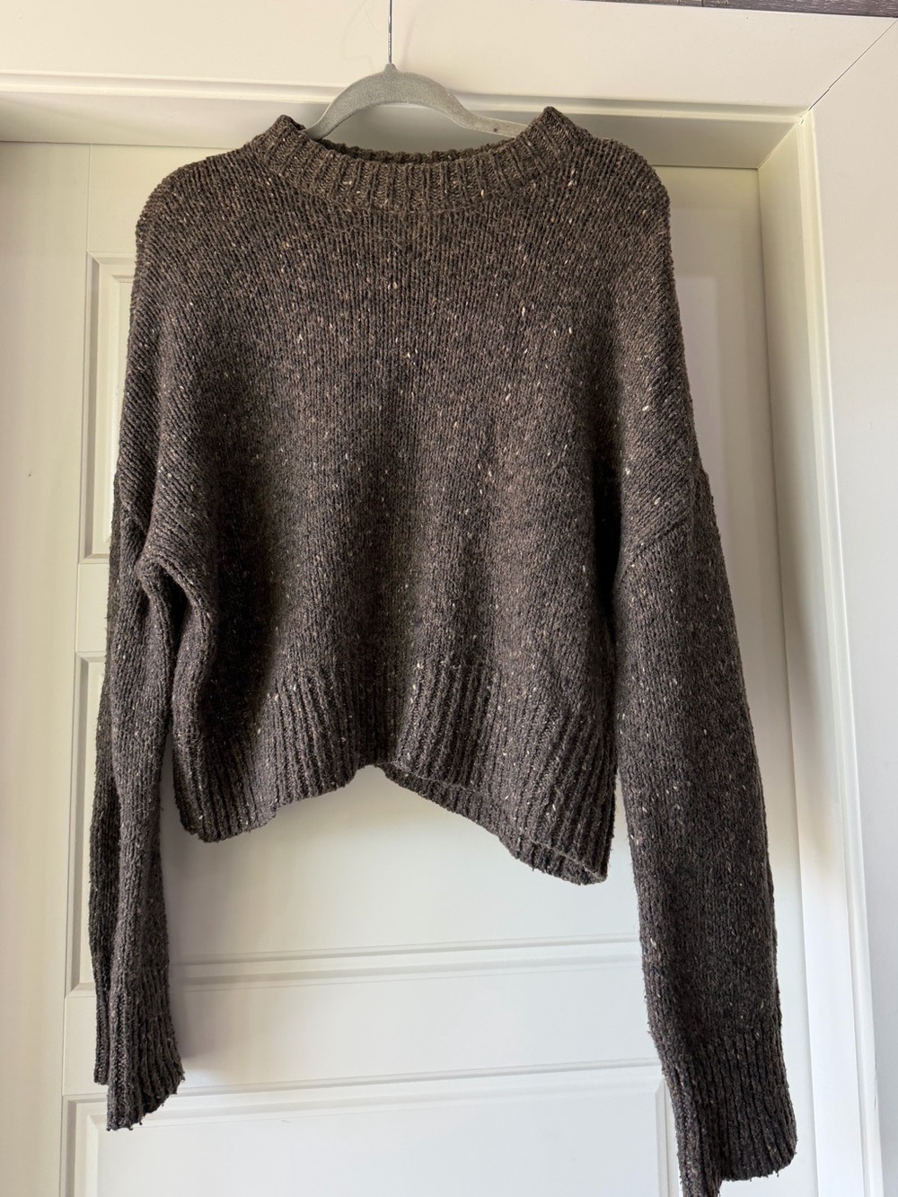OAK + FORT Speckled Brown Cropped Crewneck Sweater